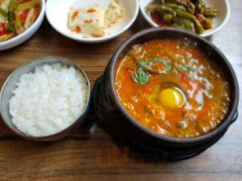 용장골맷돌순두부 food