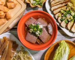 Dà Dà Lǔ Wèi food