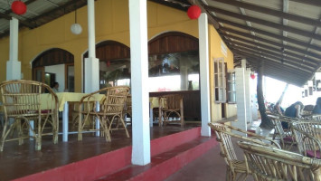 Xaviers Bar Restaurant inside