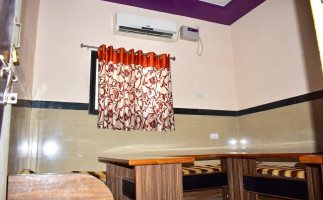 Govinda हॉटेल गोविंदा inside