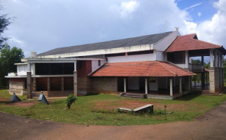 Lal Bahadur College Canteen outside