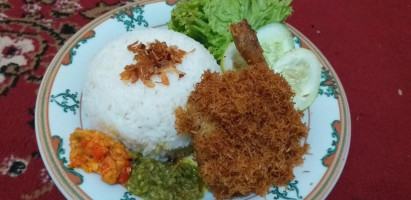 Warung Mpok Nunung Bintaro food