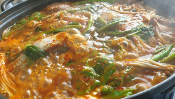 범호고향밥상 food