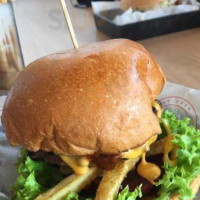 Big Buns Burgers Ribs Shakes Brownsplains food