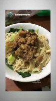 Mie Ayam Bakso Wahyu Putro food