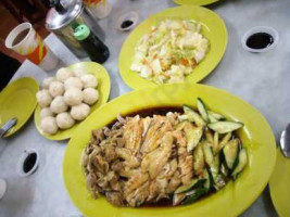 Chung Wah Chicken Rice Ball food