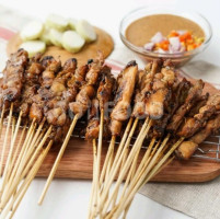 Sate Ponorogo Darno Gofood food