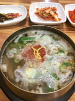 금탑소머리국밥 food