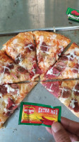 Move On Pizza (move On Bakeshop) food