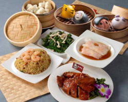 Zhēng Xiān Cháng Fěn Yù Chéng Diàn food