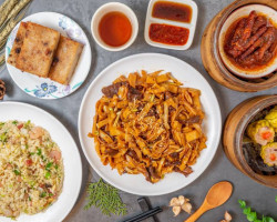 Hóng Bǎo Shí Gǎng Shì Yǐn Chá Cān Tīng food