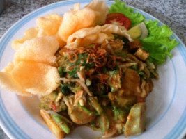 Gado-gado Rujak Dan Juice Mamah Alyah Bintaro food