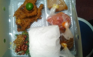 Ayam Bakar Taliwang Rahman food