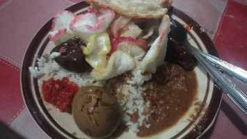 Nasi Uduk Cing Bety food