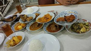 Sarigucci Mk Masakan Padang food