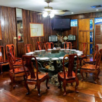 Sripol Seafood House inside
