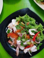 Adam Tomyam Thai Seafood Kg. food