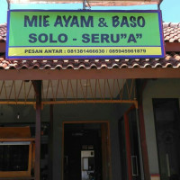 Mie Bakso Solo Serua outside