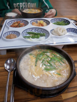 탐라돼지국밥 inside