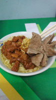 Bakso Mie Ayam Kumis Asli Wonogiri food