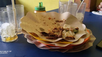 Ayam Gepuk Pak Gembus Kampung Utan food