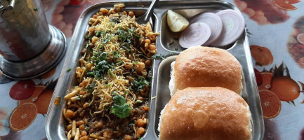Rajvaibhav Misal Edli House food