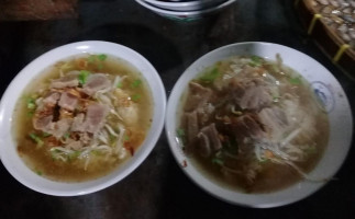 Soto Kwali Mbak Sum food