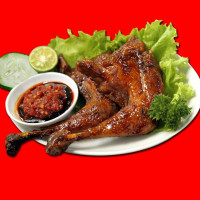 Ayam Bakar Soponyono Muncul food