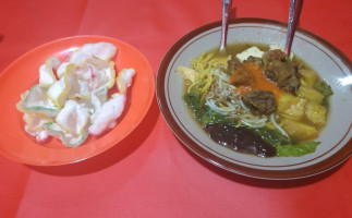 Tahu Campur Lamongan (ibu Sum) food