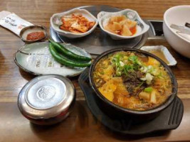 홍천뚝배기감자탕 food