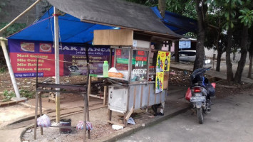 Nasi Goreng Sate Rancap outside