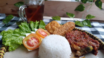 Warung Harazaki food