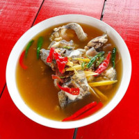 Kruvit Raft (ban Laem Hin) food