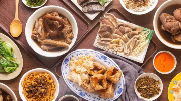 Miào Kǒu ā Mā Cuì Pí Chòu Dòu Fǔ food