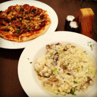 Nonna's Italian Harbourtown food