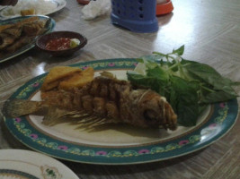 Niko Seafood food