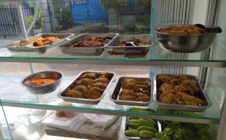 Warung Nasi Tibelat Bu Nining food