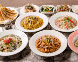 Chǎo Fàn Chāo Rén Hàn Kǒu Diàn food