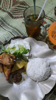 Waroeng Jhon Kempoel Ayam Kremes Dll food