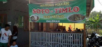 Soto Timlo Pak Yatno Daleman food