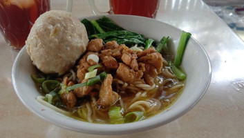 Gubuk Bambu food