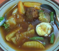 Warung Makan Pak Sutino food