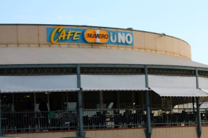 Cafe Numero Uno outside
