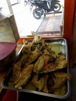 Rumah Makan Lereng Indah Masakan Padang food