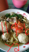 Mie Ayam Baso Ojo Lali food