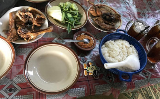 Bebek Goreng Ayam Goreng Surabaya Pak Sugeng food