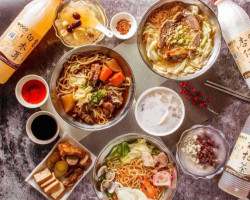 Dà Shuǐ Gāng Shí Pǐn Fāng food