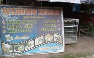 Warung Nizam inside