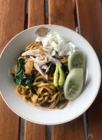 Warung Linglung food