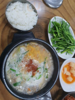 합천봉산돼지국밥 food